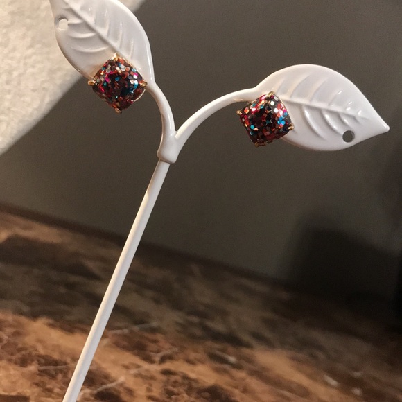 🆕 Kate Spade square mini small stud multi glitter earrings - Picture 7 of 15